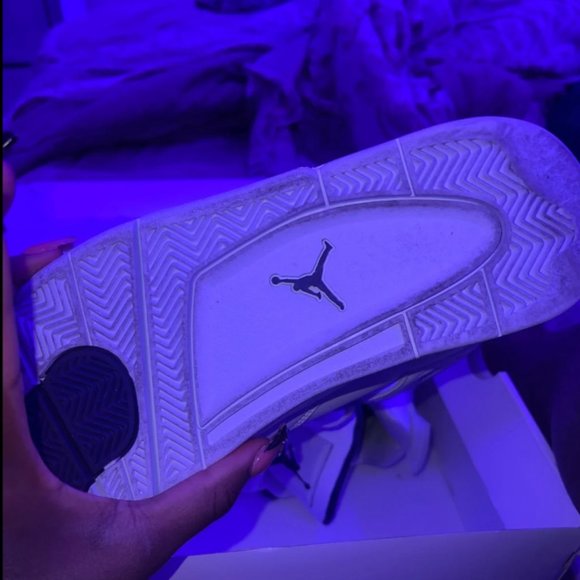 Air Jordan 4 Retro Purple Metallic main image 5